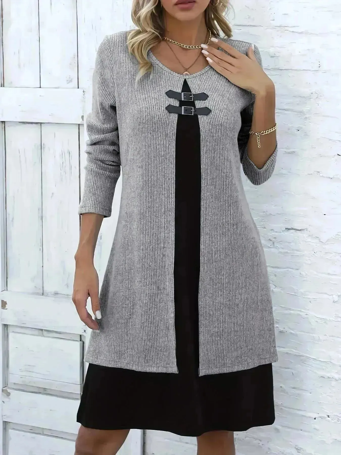 Contrast Color Buckled Round Neck Fashion Winter Sweater Dress