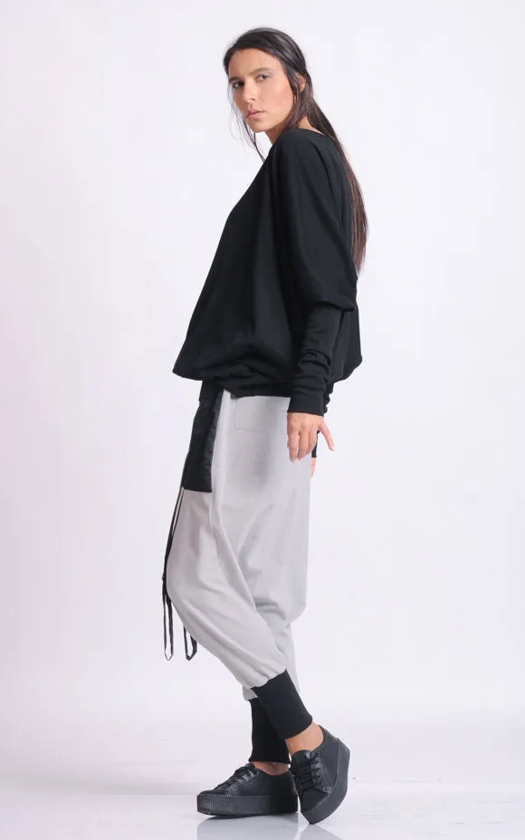 Oversize Black Top With Fitted Sleeves