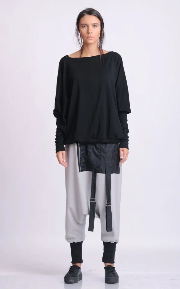 Oversize Black Top With Fitted Sleeves