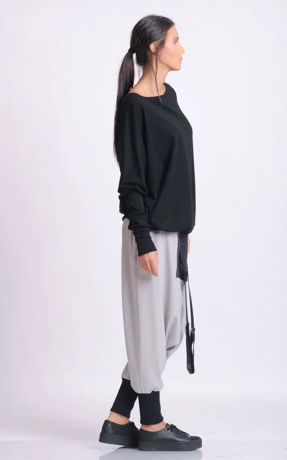 Oversize Black Top With Fitted Sleeves